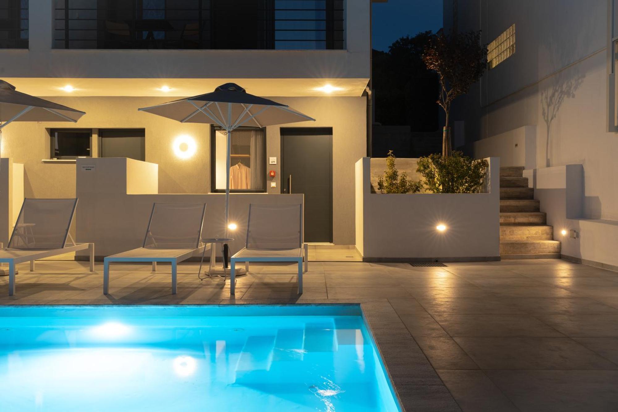 Cove Suites Nea Iraklitsa Exterior foto